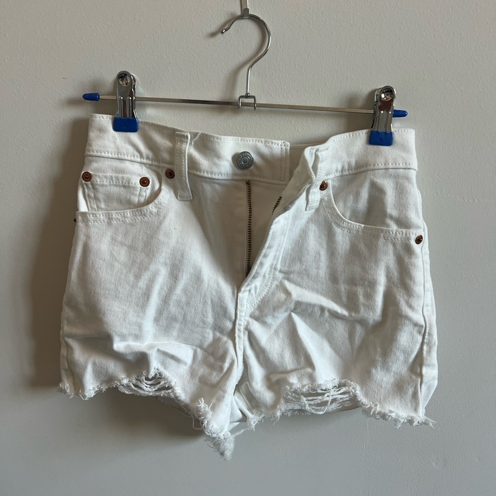 Levi’s high rise white denim shorts